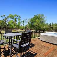 Pioneer Charm With Hot Tub & Firepit - 8 mi to Main St