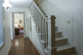 Pioneer Charm With Hot Tub & Firepit - 8 mi to Main St