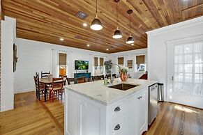 Historic Cottage With Fire Pit - 2 Blks to Main!