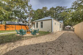 Historic Cottage With Fire Pit - 2 Blks to Main!