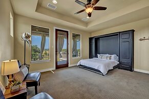 Luxurious Hill Country Retreat With Pool and Firepit!