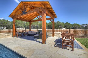 Luxurious Hill Country Retreat With Pool and Firepit!