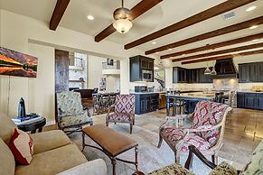 Luxurious Hill Country Retreat With Pool and Firepit!