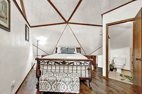 Unique Geodesic Dome House 5 mi to Dntwn Fred!
