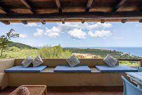 Porto Rotondo Vista Incantevole sul Mare e Yacht