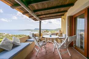 Porto Rotondo Vista Incantevole sul Mare e Yacht