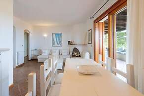 Porto Rotondo Vista Incantevole sul Mare e Yacht