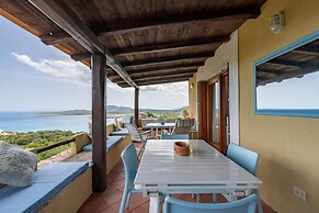 Porto Rotondo Vista Incantevole sul Mare e Yacht