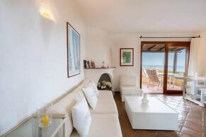 Porto Rotondo Vista Incantevole sul Mare e Yacht