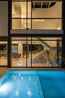 Luxury Villa Mirror - 200meters From The Beach!