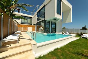 Luxury Villa Mirror - 200meters From The Beach!