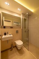 Luxury Villa Mirror - 200meters From The Beach!