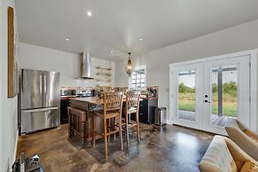 Sundance Studio W/hot Tub&grill