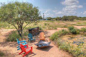 Henley-lux Tiny Home-hot Tub-fire Pit