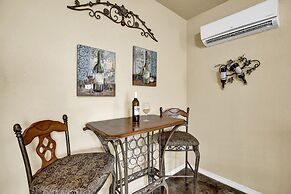 Romantic Oasis With Hot Tub Near Fred and Wineries!