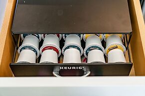 Stunning Modern Beachfront Resort Vistas