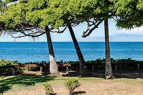 Stunning Modern Beachfront Resort Vistas