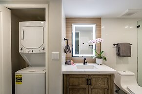 Stunning Modern Beachfront Resort Vistas