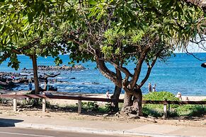 Stunning Modern Beachfront Resort Vistas