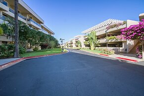 Stunning Modern Beachfront Resort Vistas