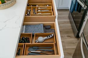 Stunning Modern Beachfront Resort Vistas