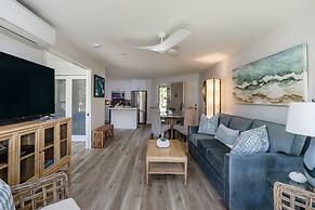 Stunning Modern Beachfront Resort Vistas