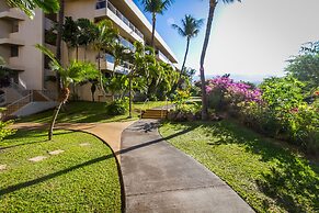 Stunning Modern Beachfront Resort Vistas