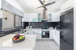 Zen by the Coast - 2 BR Cozy Apartment