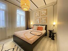 Gem of Galata Discover Renovated Flat