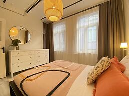 Gem of Galata Discover Renovated Flat