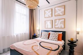 Gem of Galata Discover Renovated Flat