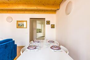 Nova Stylish House in Center