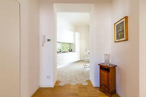 Nova Stylish House in Center