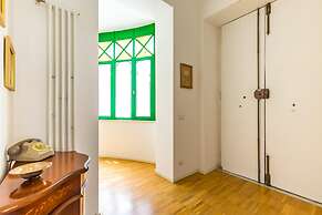 Nova Stylish House in Center