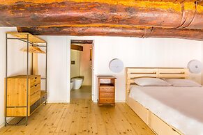 Nova Stylish House in Center