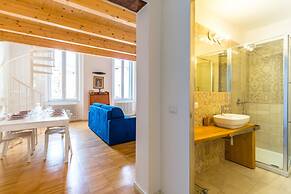 Nova Stylish House in Center