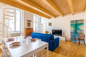 Nova Stylish House in Center