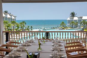 Vannee Golden Sands Beachfront Resort