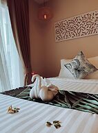 Vannee Golden Sands Beachfront Resort