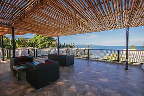 Vannee Golden Sands Beachfront Resort