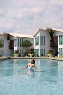 Vannee Golden Sands Beachfront Resort