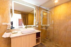 Vannee Golden Sands Beachfront Resort