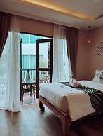 Vannee Golden Sands Beachfront Resort