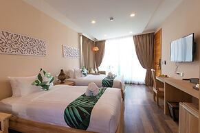 Vannee Golden Sands Beachfront Resort