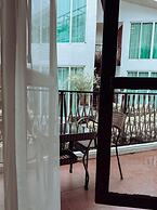 Vannee Golden Sands Beachfront Resort