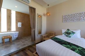 Vannee Golden Sands Beachfront Resort