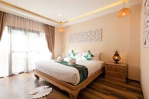 Vannee Golden Sands Beachfront Resort