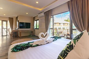 Vannee Golden Sands Beachfront Resort