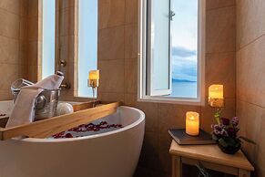 Vannee Golden Sands Beachfront Resort