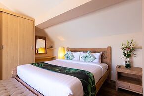 Vannee Golden Sands Beachfront Resort